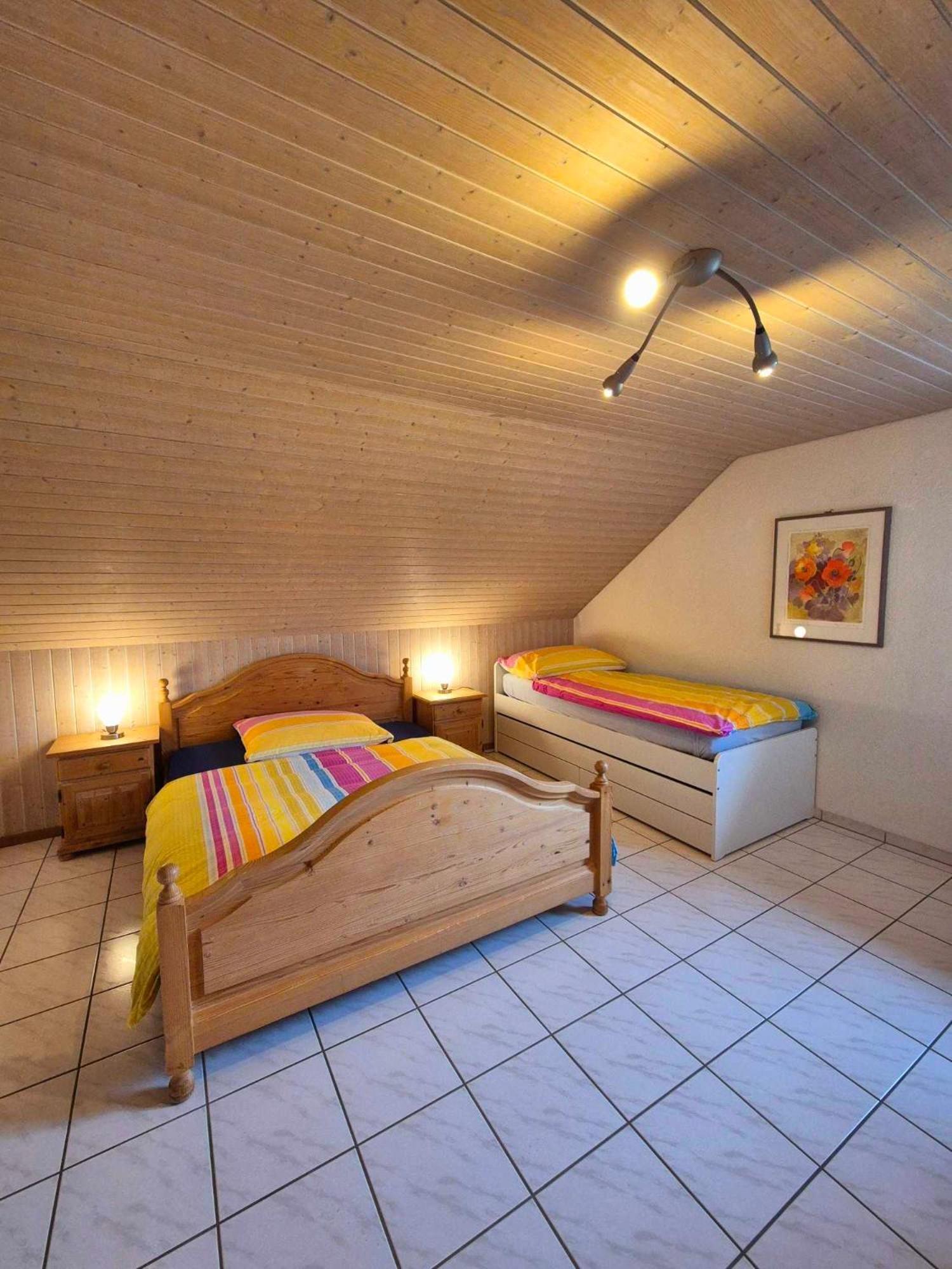 Apartment Simcha Niederwichtrach Buitenkant foto